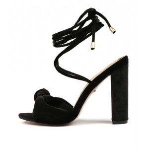 Princess Polly Black Velvet Chunky Heel Size 9